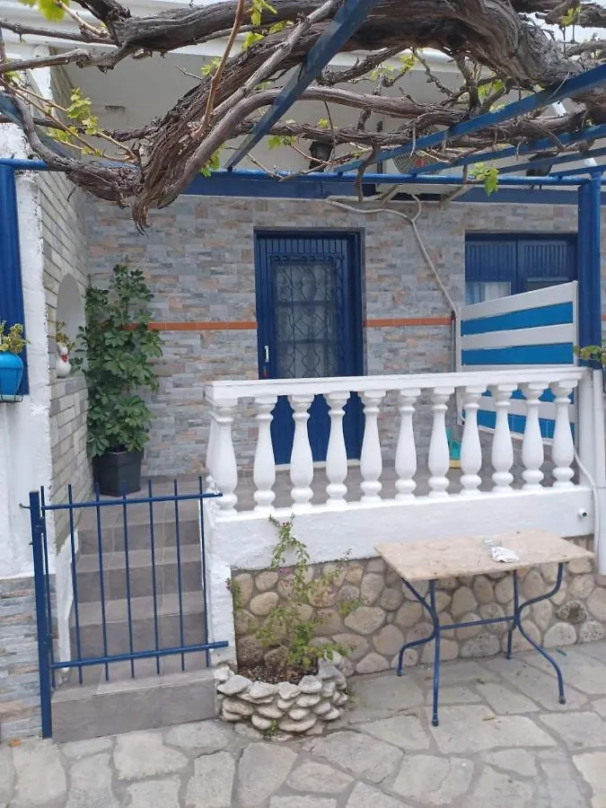 Fani Liakou Apartment Néa Fókaia