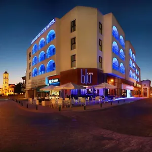 rezervați aici